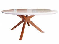 Comedor ovalado